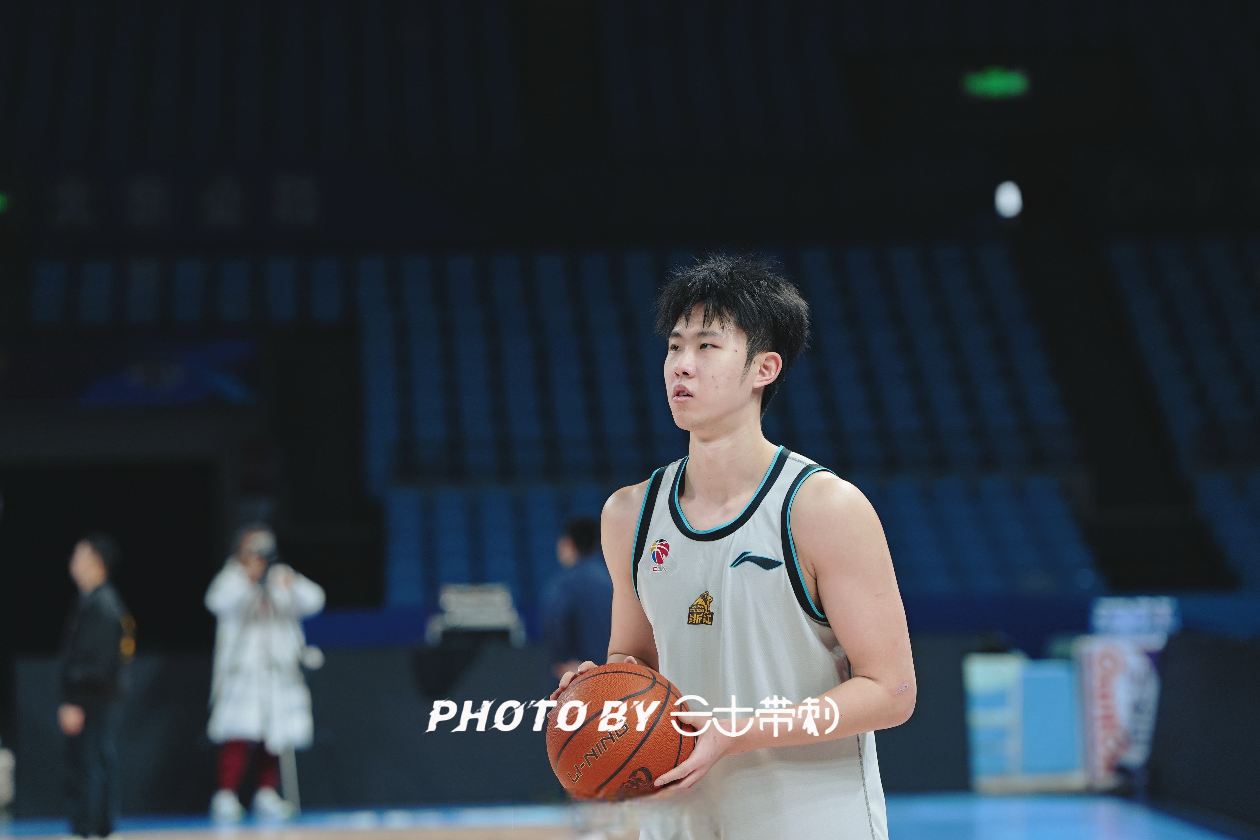 包含广厦男篮赛前战术微调;志在全明星赛名次提升;管理层满意;身体对抗强度拉满的词条 包含广厦男篮赛前战术微调;志在全明星赛名次提升;管理层满意;身体对抗强度拉满的词条