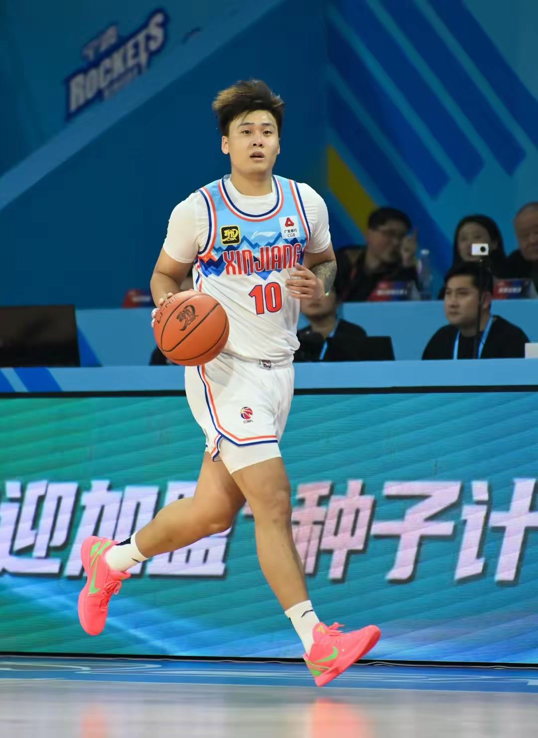 爱游戏-赛后犹他爵士队长鼓劲——CBA季后赛节点到来，信心回归，纪律约束更严格的简单介绍